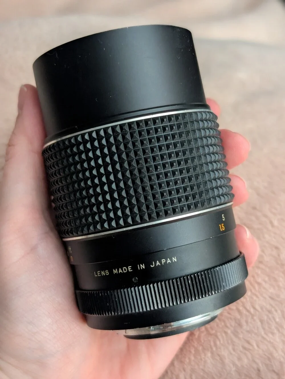 Miida 135mm f/2.8 telephoto manual lens with loose hood